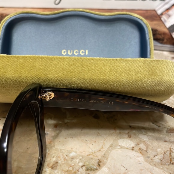 NEW Gucci tortoise oversized sunglasses - Picture 4 of 7
